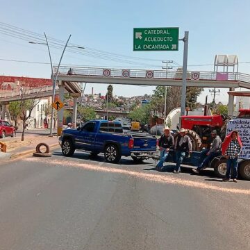 PRODUCTORES DE FRIJOL BLOQUEAN ZACATECAS