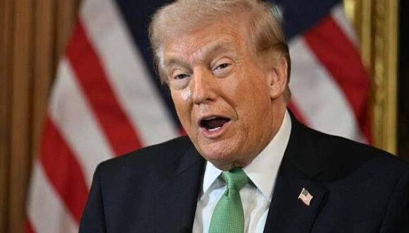 TRUMP DICE QUE EE.UU. NO NECESITA EL ESTRECHO DE ORMUZ Y AMENAZA CON DEJAR SU SEGURIDAD A OTROS PAÍSES