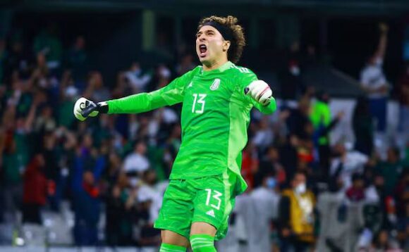 GUILLERMO OCHOA ES OVACIONADO POR LA PRENSA DE PORTUGAL: «ES UN PORTERO LEGENDARIO