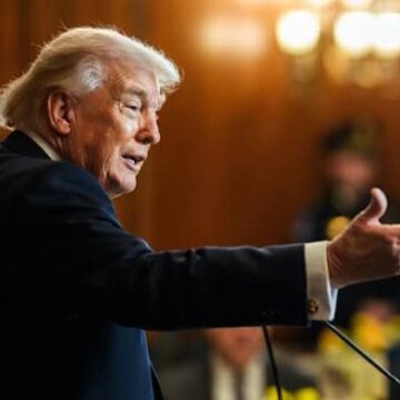 «VAYAN POR SU PROPIO PETRÓLEO»: TRUMP EXIGE A PAÍSES ALIADOS REABRIR EL ESTRECHO DE ORMUZ