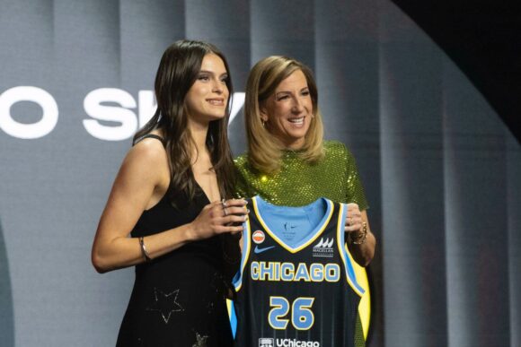 MEXICANA GABRIELA JÁQUEZ HACE HISTORIA COMO EL PICK 5 DEL DRAFT DE LA WNBA