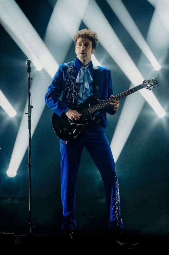 SODA STEREO REVIVE EN EL PALACIO DE LOS DEPORTES CON HOLOGRAMA DE GUSTAVO CERATI SODA STEREO REVIVE EN EL PALACIO DE LOS DEPORTES CON HOLOGRAMA DE GUSTAVO CERATI