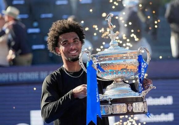 ARTHUR FILS DERROTA A RUBLEV Y GANA SU PRIMER TROFEO CONDE DE GODÓ
