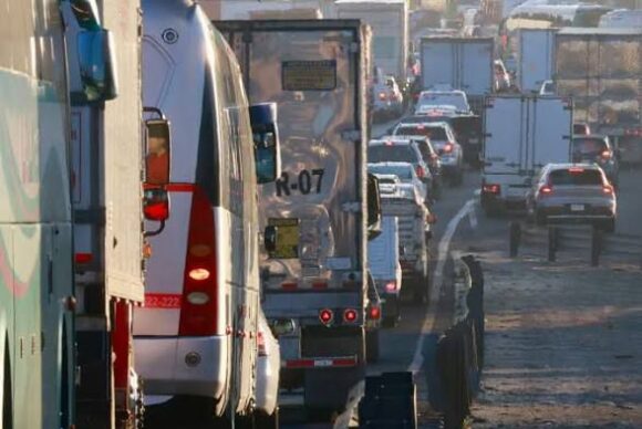 CAMPESINOS Y TRANSPORTISTAS AMAGAN CON BLOQUEOS EN LAS TRES SEDES DEL MUNDIAL 2026 CAMPESINOS Y TRANSPORTISTAS AMAGAN CON BLOQUEOS EN LAS TRES SEDES DEL MUNDIAL 2026