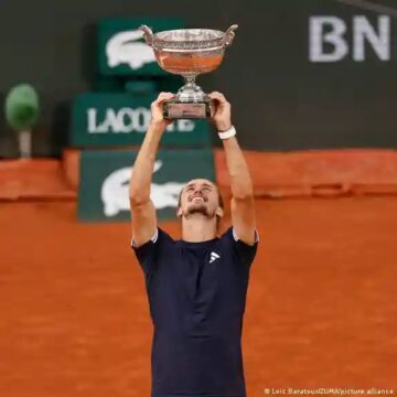 ZVEREV GANA ROLAND GARROS, Y OBTIENE SU PRIMER GRAND SLAM ZVEREV GANA ROLAND GARROS, Y OBTIENE SU PRIMER GRAND SLAM
