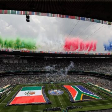 INICIA LA FIESTA: MÉXICO HACE HISTORIA AL INAUGURAR SU TERCER MUNDIAL DE FUTBOL INICIA LA FIESTA: MÉXICO HACE HISTORIA AL INAUGURAR SU TERCER MUNDIAL DE FUTBOL