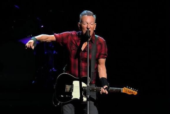 NUEVA JERSEY ABRE UN MUSEO EN HONOR A LA LEYENDA DEL ROCK BRUCE SPRINGSTEEN NUEVA JERSEY ABRE UN MUSEO EN HONOR A LA LEYENDA DEL ROCK BRUCE SPRINGSTEEN