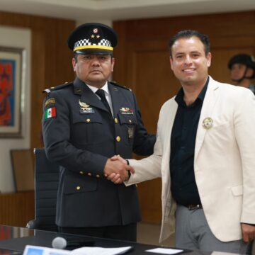 MIGUEL VARELA RECONOCE LA LABOR DE LA GUARDIA NACIONAL EN SU SÉPTIMO ANIVERSARIO MIGUEL VARELA RECONOCE LA LABOR DE LA GUARDIA NACIONAL EN SU SÉPTIMO ANIVERSARIO
