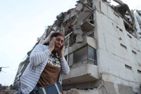VÍCTIMAS POR SISMOS EN VENEZUELA SUBEN A 188 MUERTOS, MÁS DE MIL 500 HERIDOS Y 157 PERSONAS DESAPARECIDAS VÍCTIMAS POR SISMOS EN VENEZUELA SUBEN A 188 MUERTOS, MÁS DE MIL 500 HERIDOS Y 157 PERSONAS DESAPARECIDAS