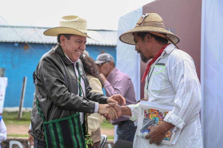 ENTREGA GOBERNADOR DAVID MONREAL APOYOS PARA INFRAESTRUCTURA A ZACATECANOS TEPEHUANOS EN VALPARAÍSO ENTREGA GOBERNADOR DAVID MONREAL APOYOS PARA INFRAESTRUCTURA A ZACATECANOS TEPEHUANOS EN VALPARAÍSO