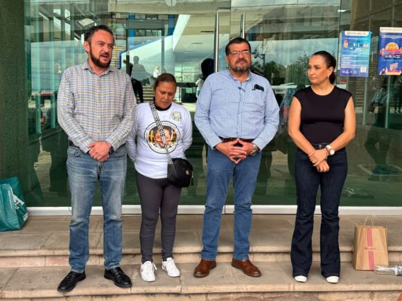 MIGUEL VARELA REFRENDA RESPALDO A FAMILIAS BUSCADORAS A TRAVÉS DE SU EQUIPO DE TRABAJO
