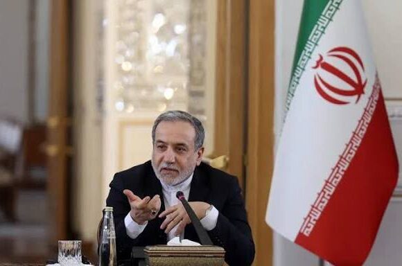 IRÁN: EU TIRA POR LA BORDA ESFUERZOS DIPLOMÁTICOS TRAS NUEVA ANDANADA DE ATAQUES CONTRA TEHERÁN