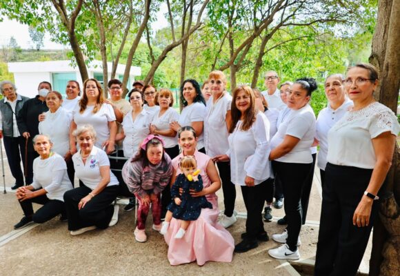 DIF CAPITALINO CLAUSURA ACTIVIDADES DEL GRUPO DE ADULTOS MAYORES FLORECER DIF CAPITALINO CLAUSURA ACTIVIDADES DEL GRUPO DE ADULTOS MAYORES FLORECER