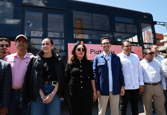 LLEGAN UNIDADES DEL PLATABÚS, ZACATECAS SE MODERNIZA : DAVID MONREAL LLEGAN UNIDADES DEL PLATABÚS, ZACATECAS SE MODERNIZA : DAVID MONREAL