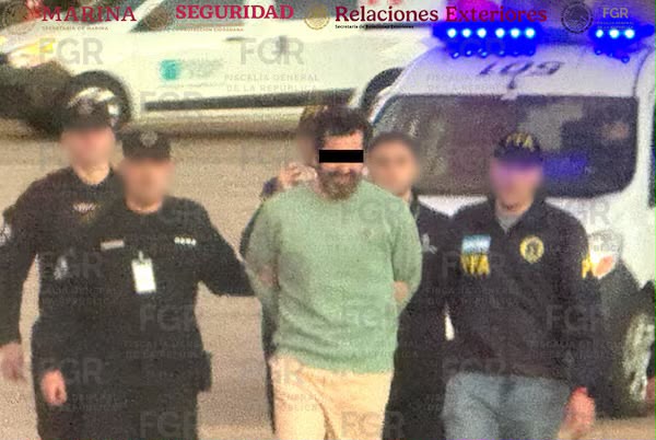 FERNANDO ‘N’, LIGADO A ‘HUACHICOL FISCAL’, ES TRASLADADO A MÉXICO DESDE ARGENTINA FERNANDO ‘N’, LIGADO A ‘HUACHICOL FISCAL’, ES TRASLADADO A MÉXICO DESDE ARGENTINA