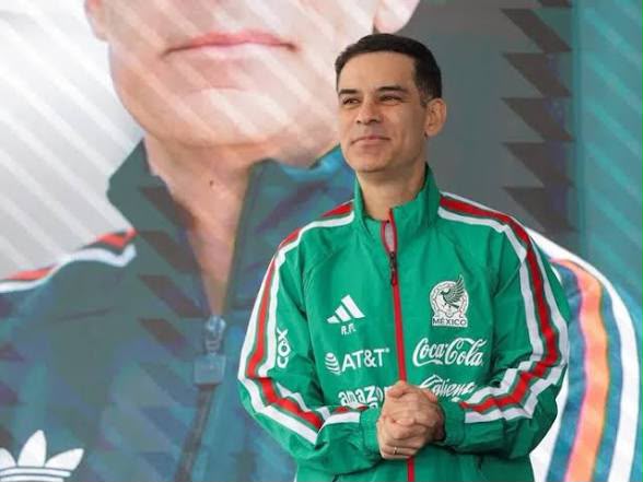 RAFAEL MÁRQUEZ ANUNCIA SU PRIMERA CONVOCATORIA AL FRENTE DE LA SELECCIÓN MEXICANA RAFAEL MÁRQUEZ ANUNCIA SU PRIMERA CONVOCATORIA AL FRENTE DE LA SELECCIÓN MEXICANA