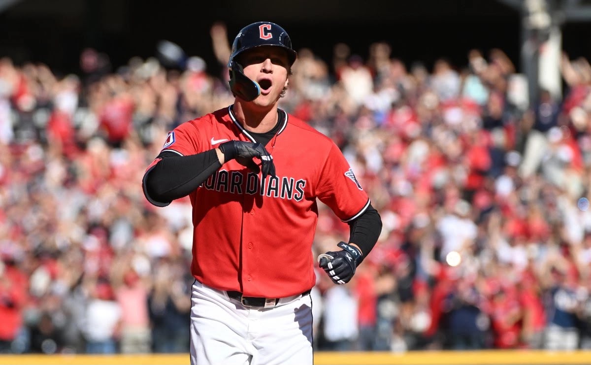 UN JONRÓN DE HALPIN GUÍA TRIUNFO DE CLEVELAND ANTE RAYS Y TOMA VENTAJA EN SERIE DE CAMPEONATO UN JONRÓN DE HALPIN GUÍA TRIUNFO DE CLEVELAND ANTE RAYS Y TOMA VENTAJA EN SERIE DE CAMPEONATO